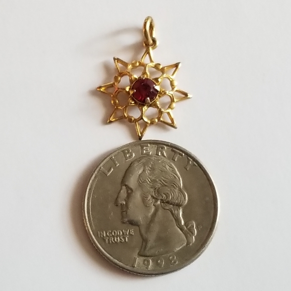 Vintage star pendant snowflake red rhinestone gold tone north star charm - Picture 6 of 9
